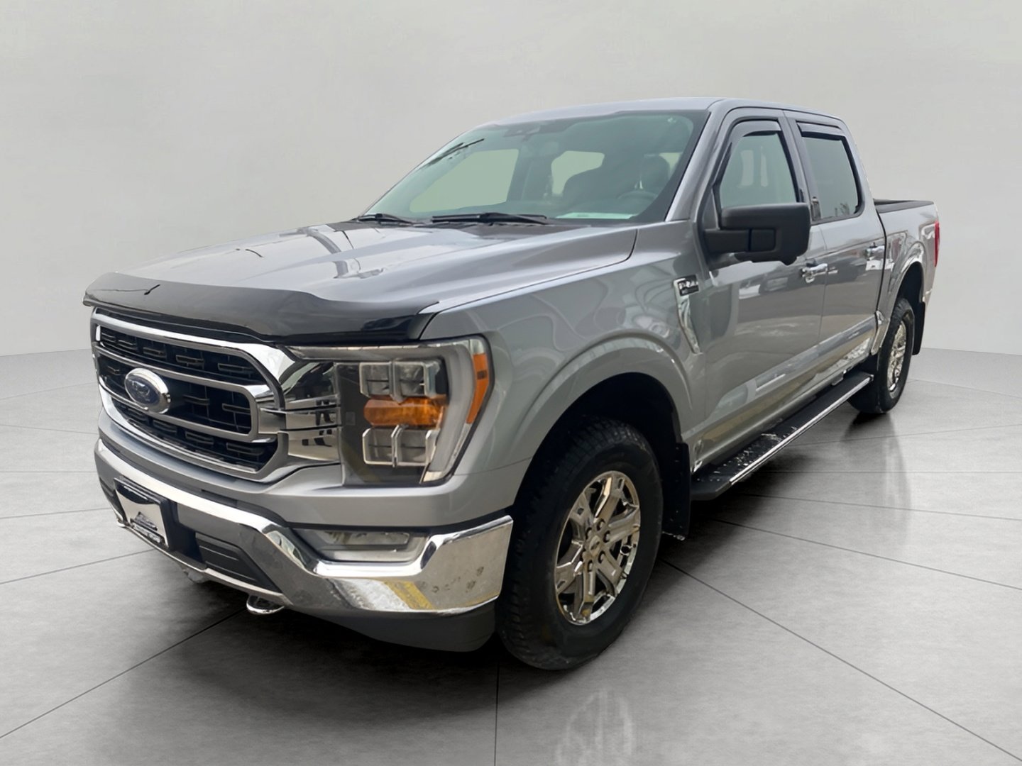 Certified 2021 Ford F150 XLT w/ Equipment Group 302A High image 3