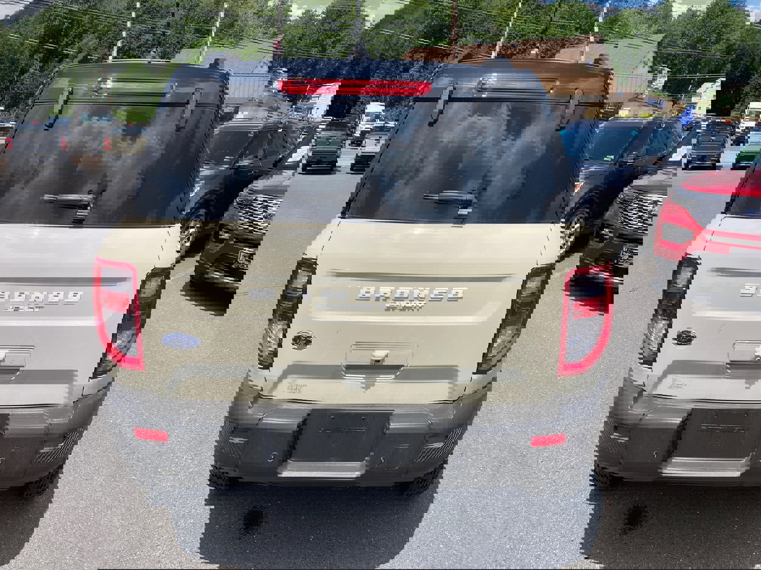 Certified 2025 Ford Bronco Sport Outer Banks w/ Outer Banks Tech Package+ image 4