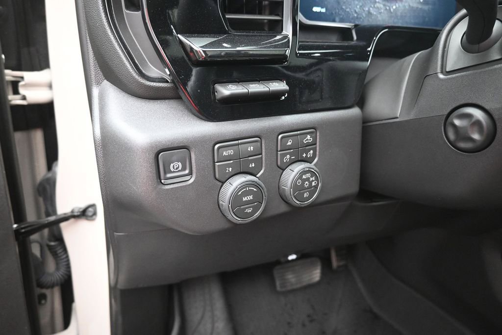 Used 2026 Chevrolet Silverado 1500 ZR2 AWD/4WD image 13