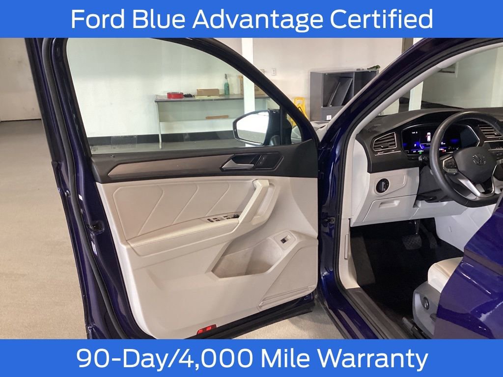 Used 2022 Volkswagen Tiguan SE image 11