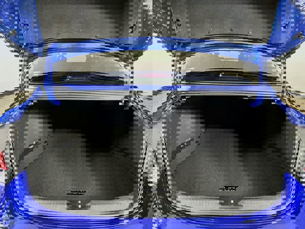 Used 2026 Hyundai Elantra Limited w/ Cargo Package image 21