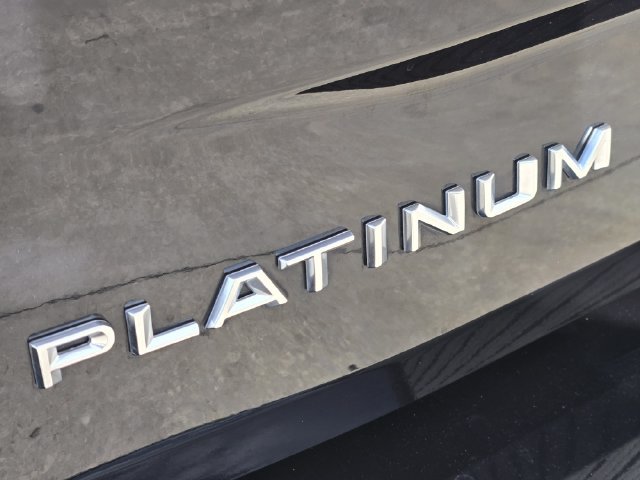 Certified 2025 Ford Expedition Platinum AWD/4WD image 15