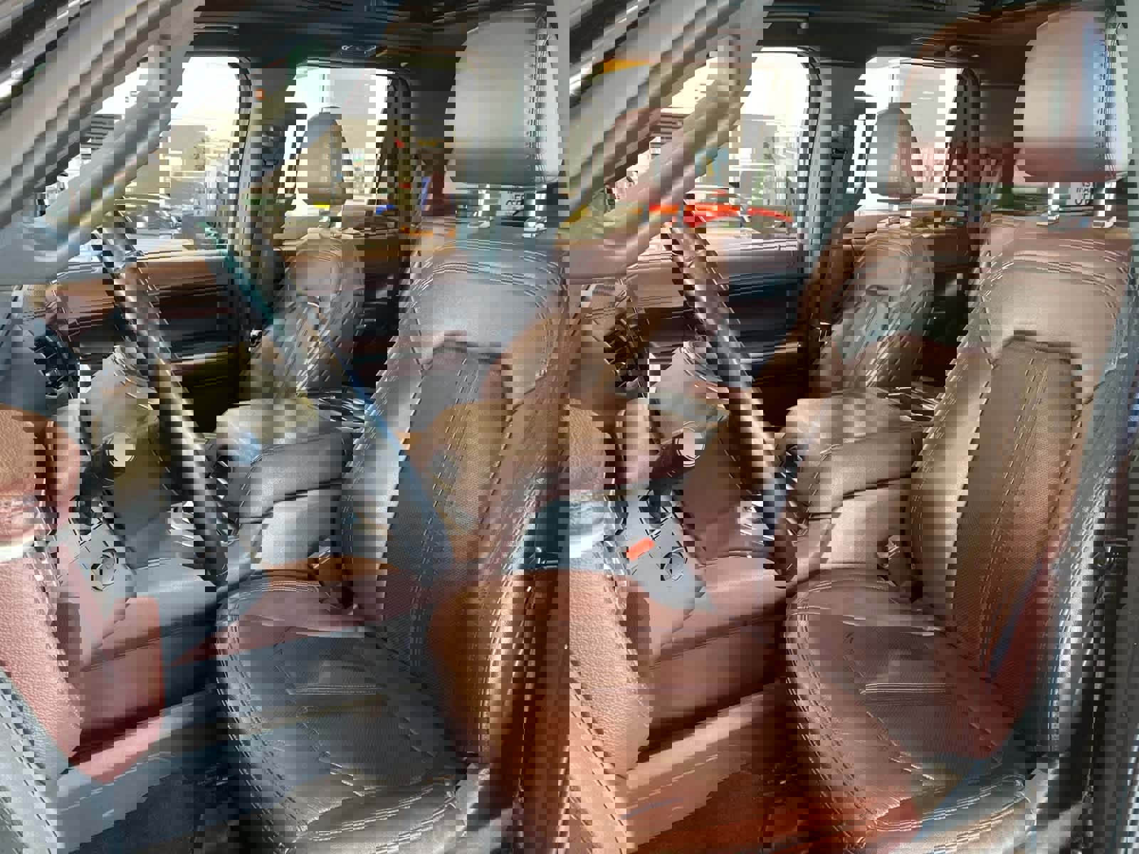 Certified 2022 Ford Expedition Limited image 11