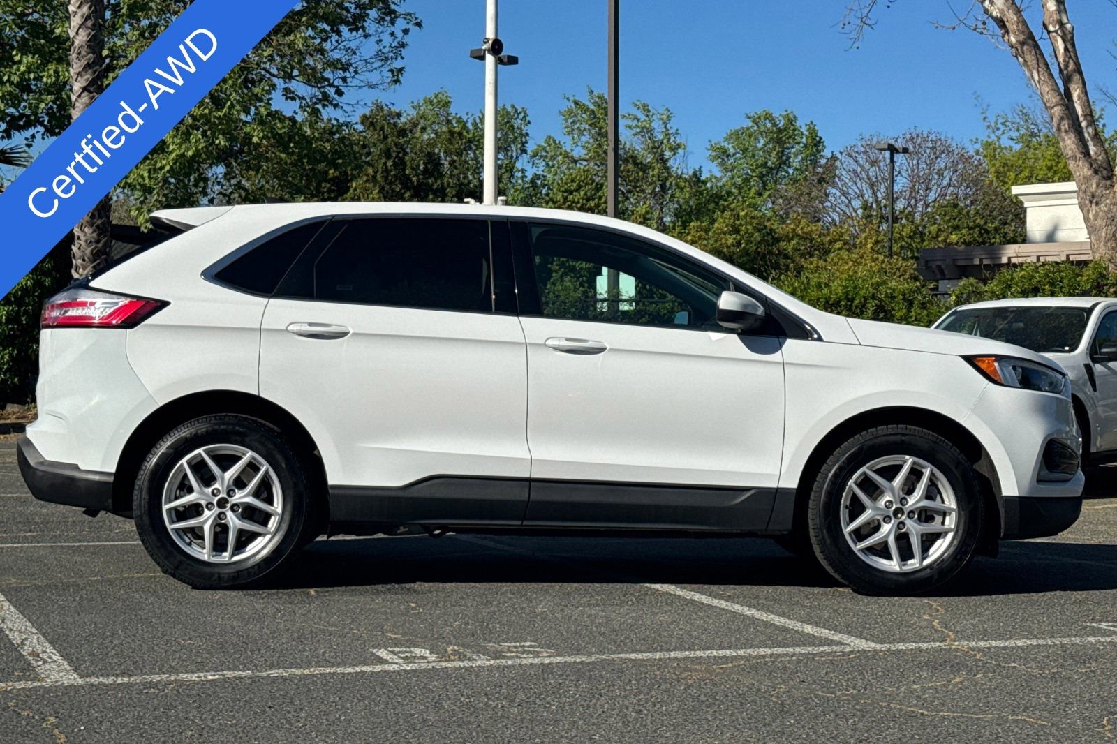 Certified 2024 Ford Edge SEL AWD/4WD video 3