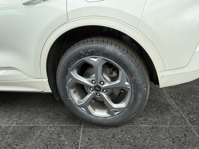 Certified 2023 Ford Escape ST-Line w/ Tech Pack #1 AWD/4WD image 11