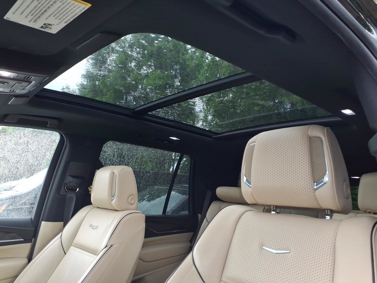 Used 2023 Cadillac Escalade Premium Luxury w/ LPO, Floor Liner Package AWD/4WD image 27