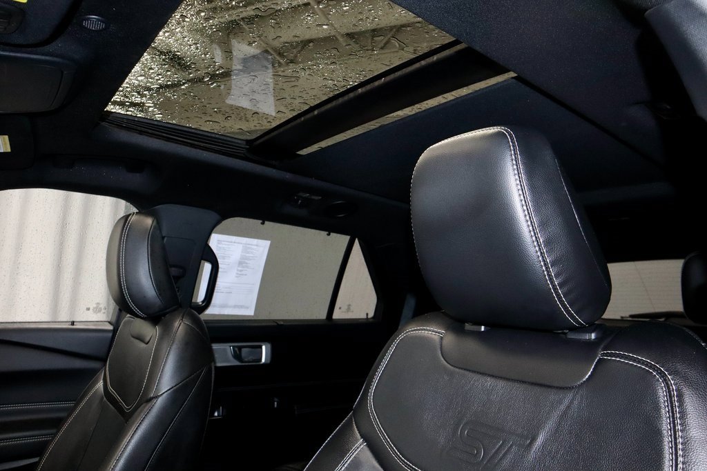 Certified 2022 Ford Explorer ST w/ ST Street Pack image 36