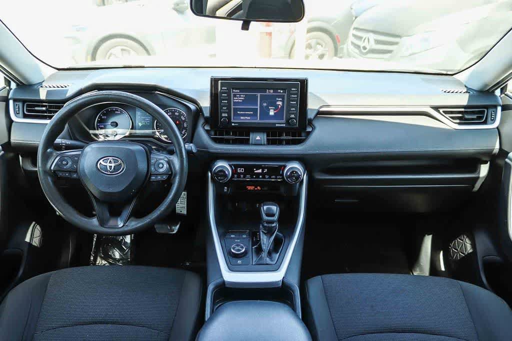 Used 2020 Toyota RAV4 LE w/ All Weather Liner Package AWD/4WD image 12