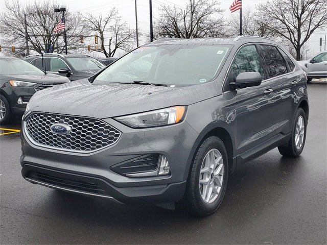 Certified 2024 Ford Edge SEL w/ Convenience Package image 2