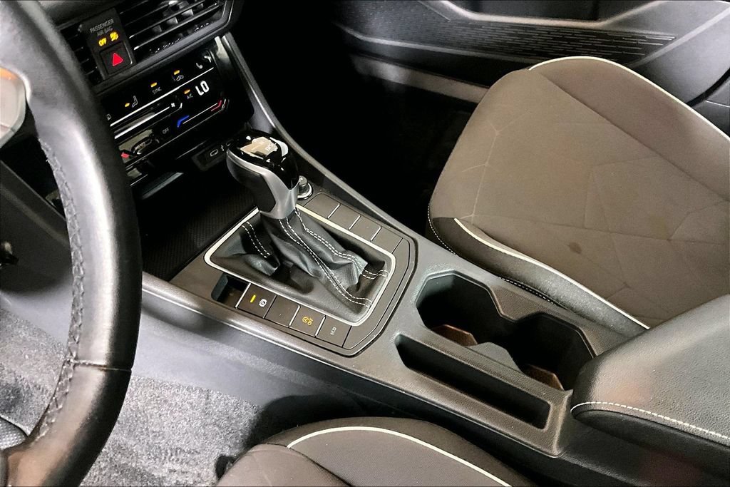 Used 2025 Volkswagen Jetta Sport FWD image 13