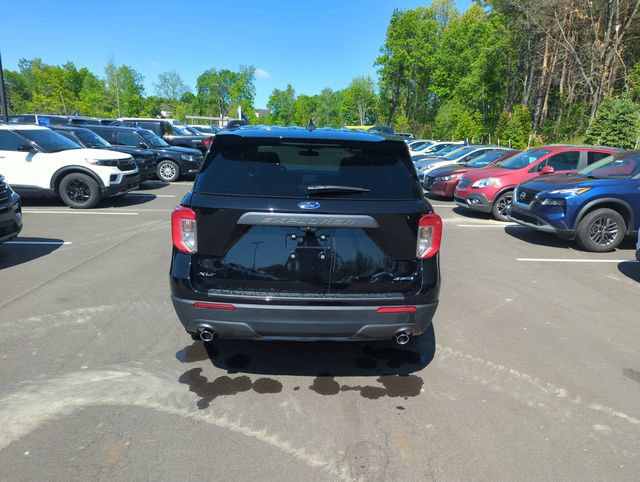 Certified 2024 Ford Explorer XLT w/ Equipment Group 202A AWD/4WD image 4
