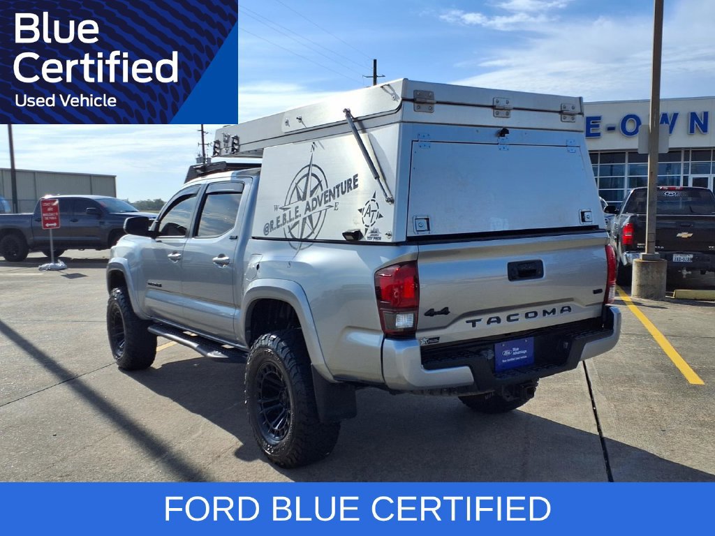 Used 2022 Toyota Tacoma SR5 w/ Technology Package AWD/4WD image 4