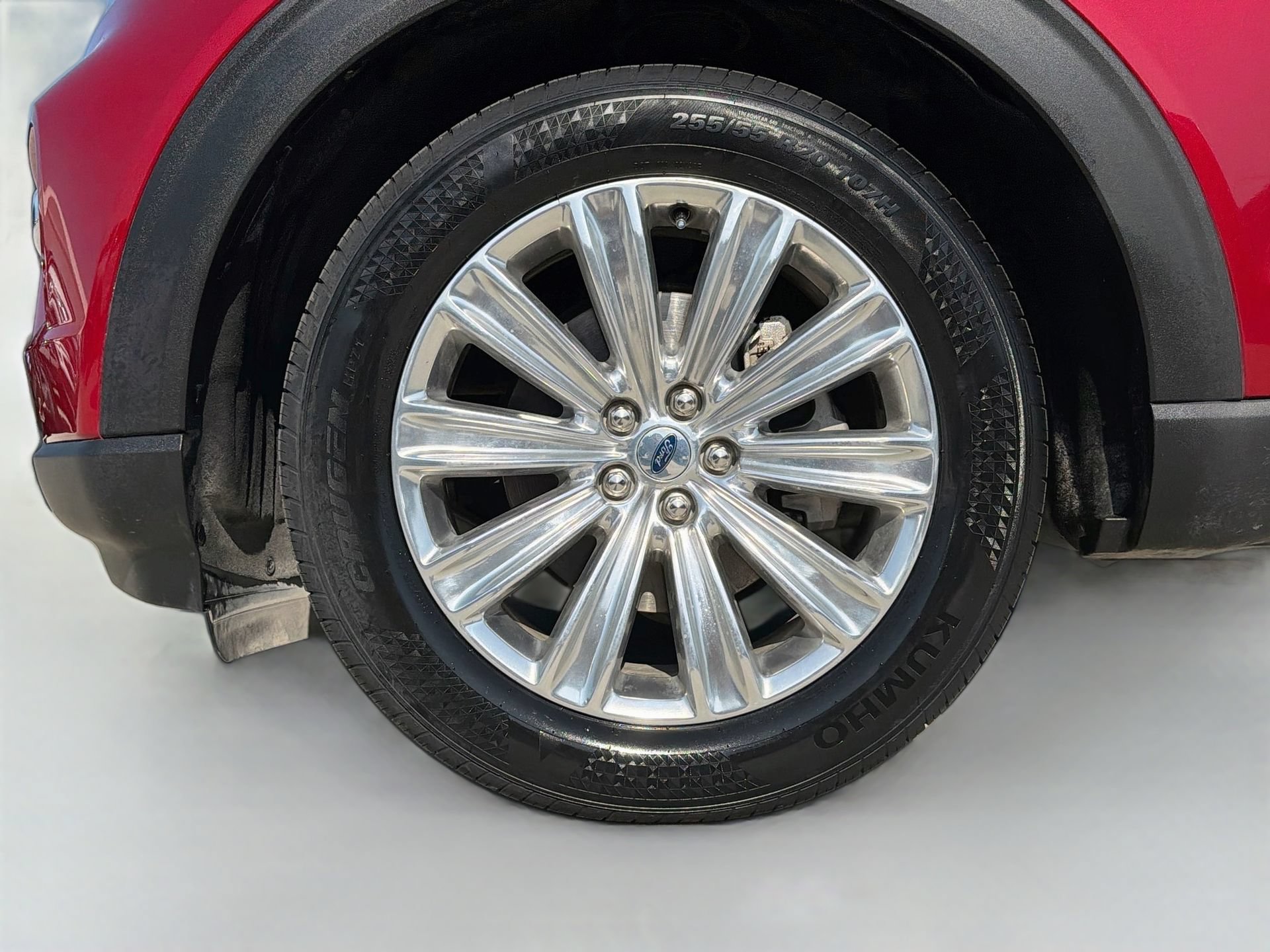 Certified 2023 Ford Explorer Limited w/ Limited Technology Package RWD image 38