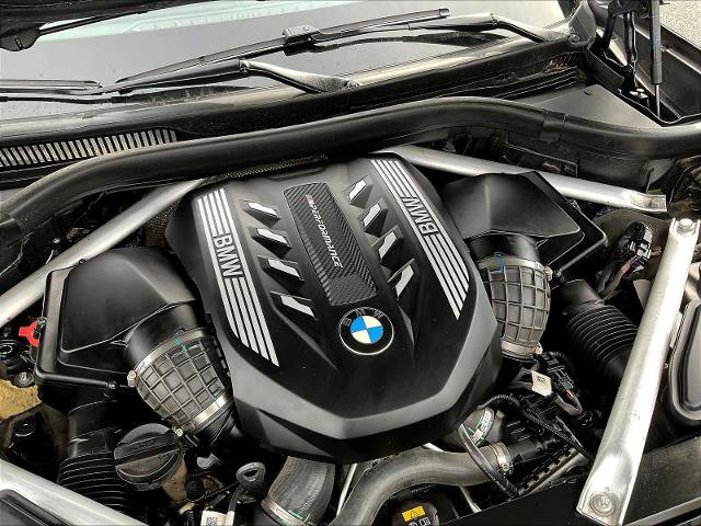 Used 2020 BMW X7 M50i w/ Dynamic Handling Package AWD/4WD image 33