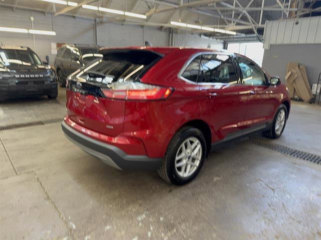 Certified 2022 Ford Edge SEL w/ Convenience Package image 5