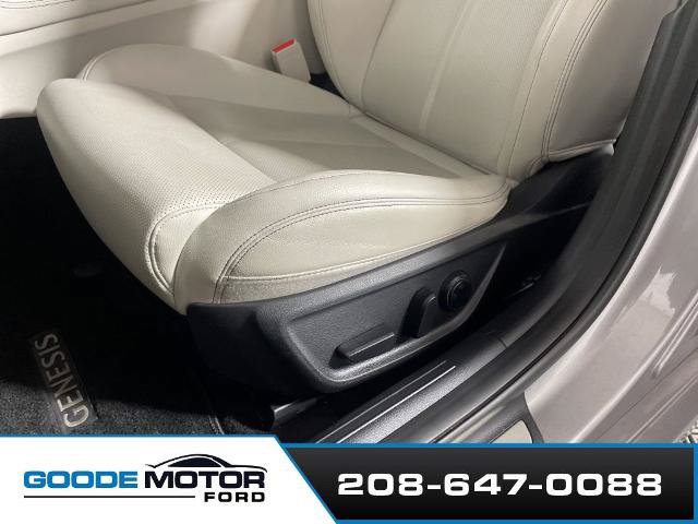 Used 2024 Genesis G70 2.5T AWD/4WD image 11