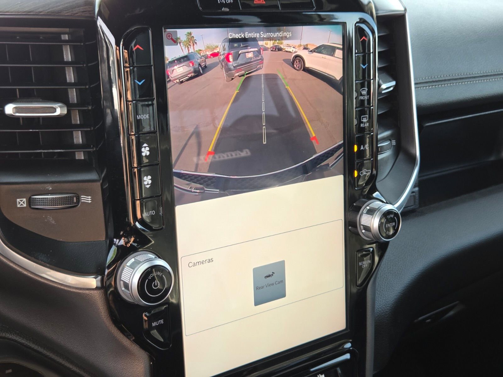 Used 2025 RAM 1500 Laramie image 21