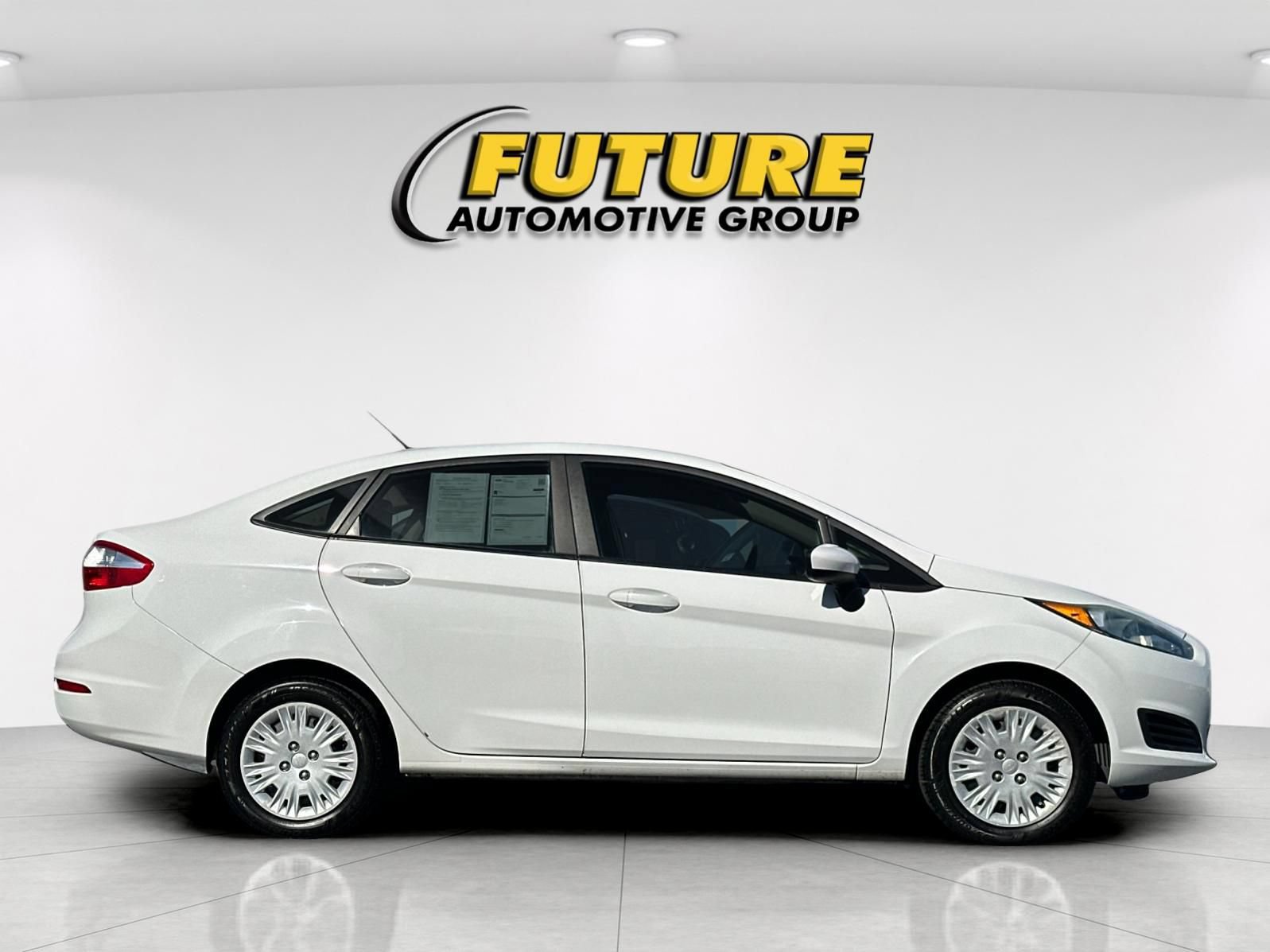 Certified 2018 Ford Fiesta S FWD image 2