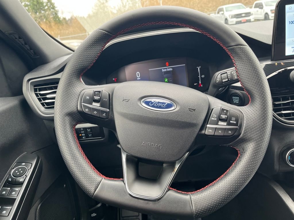 Certified 2025 Ford Escape ST-Line image 21