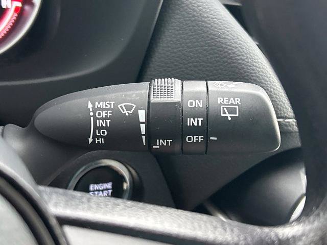 Used 2025 Toyota RAV4 XLE FWD image 30