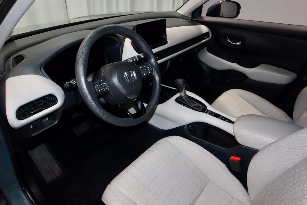 Used 2024 Honda HR-V LX image 24