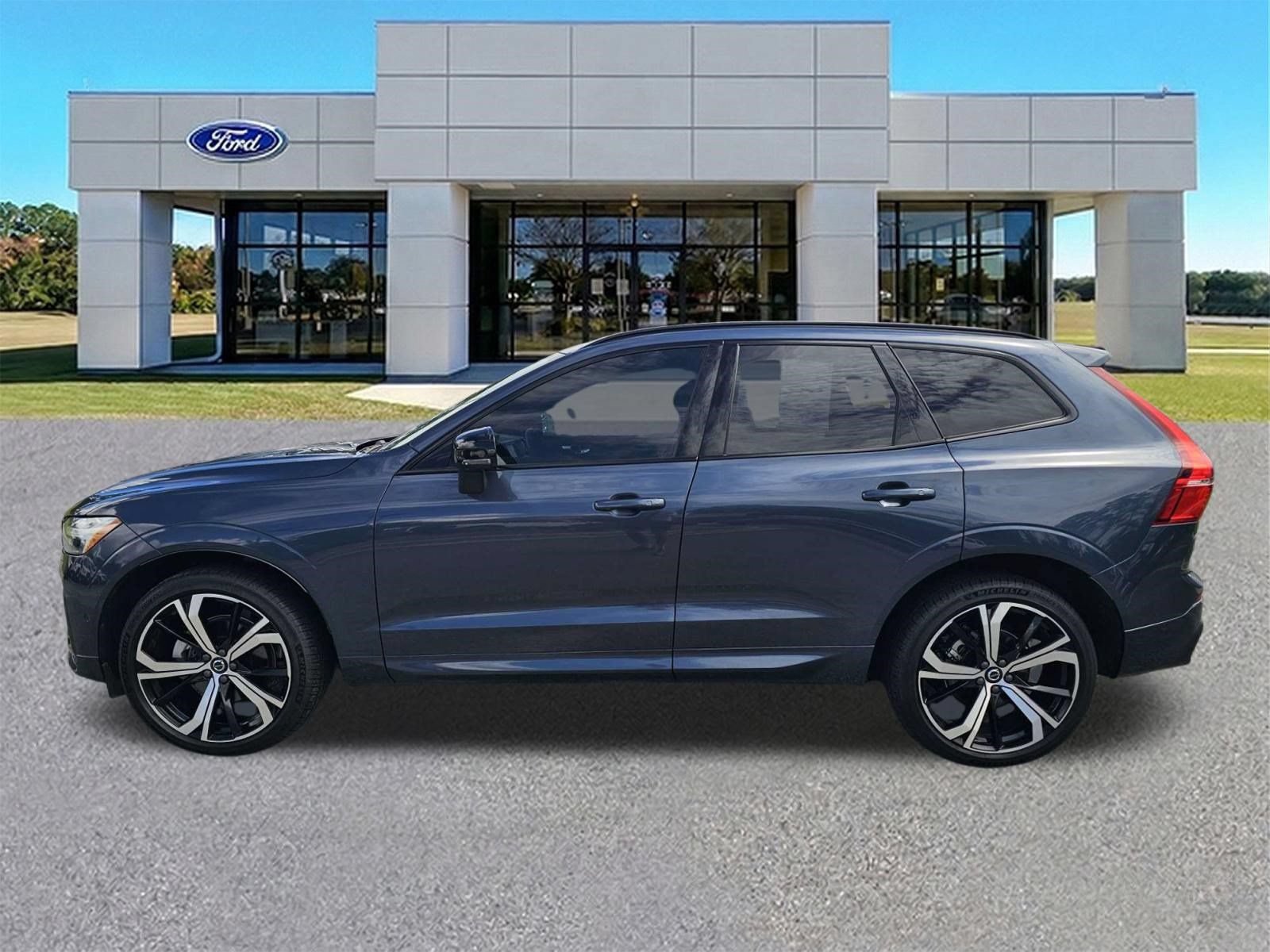 Used 2024 Volvo XC60 B5 Ultimate AWD/4WD image 7