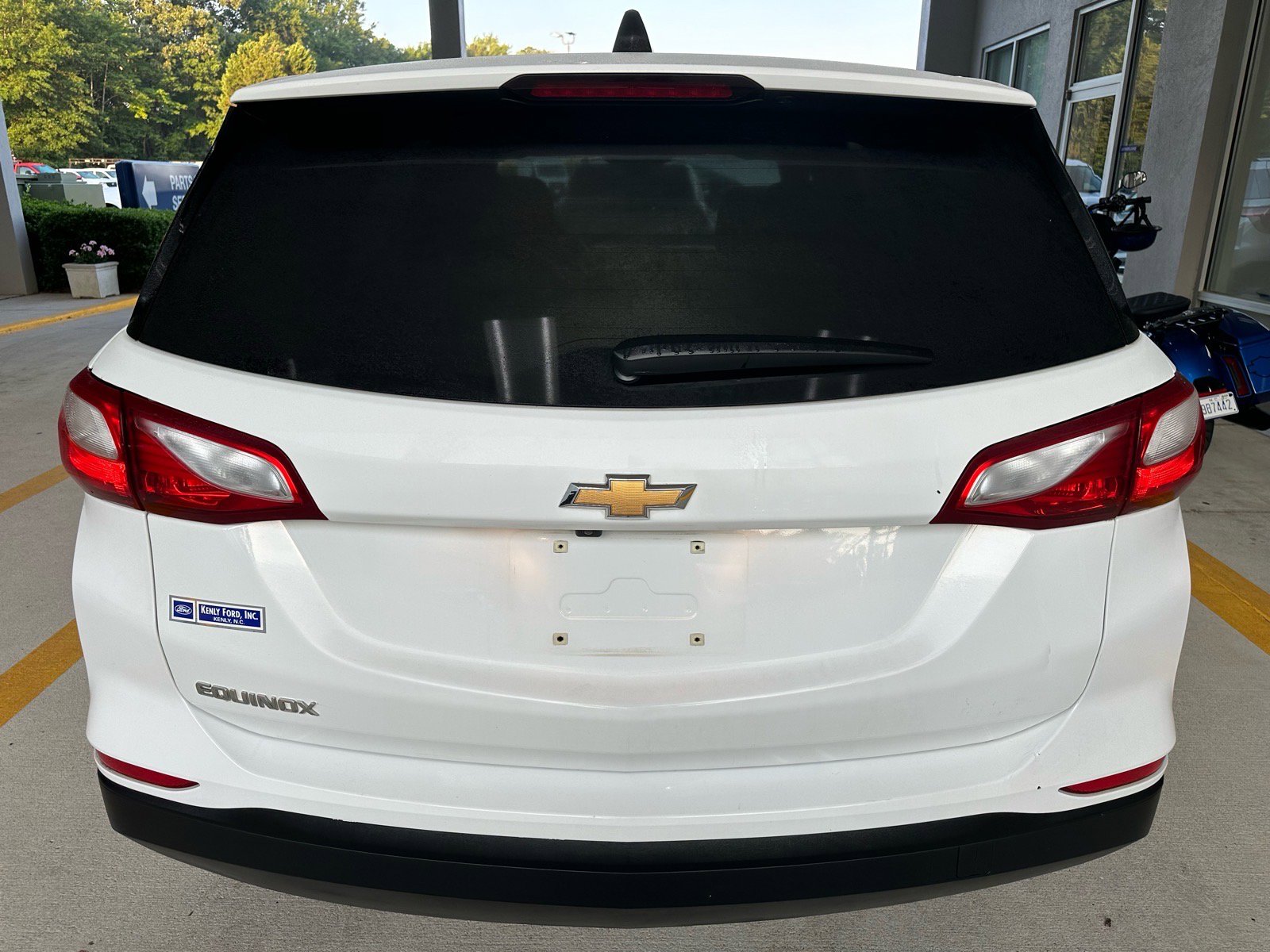 Used 2021 Chevrolet Equinox LS w/ LS Convenience Package FWD image 11