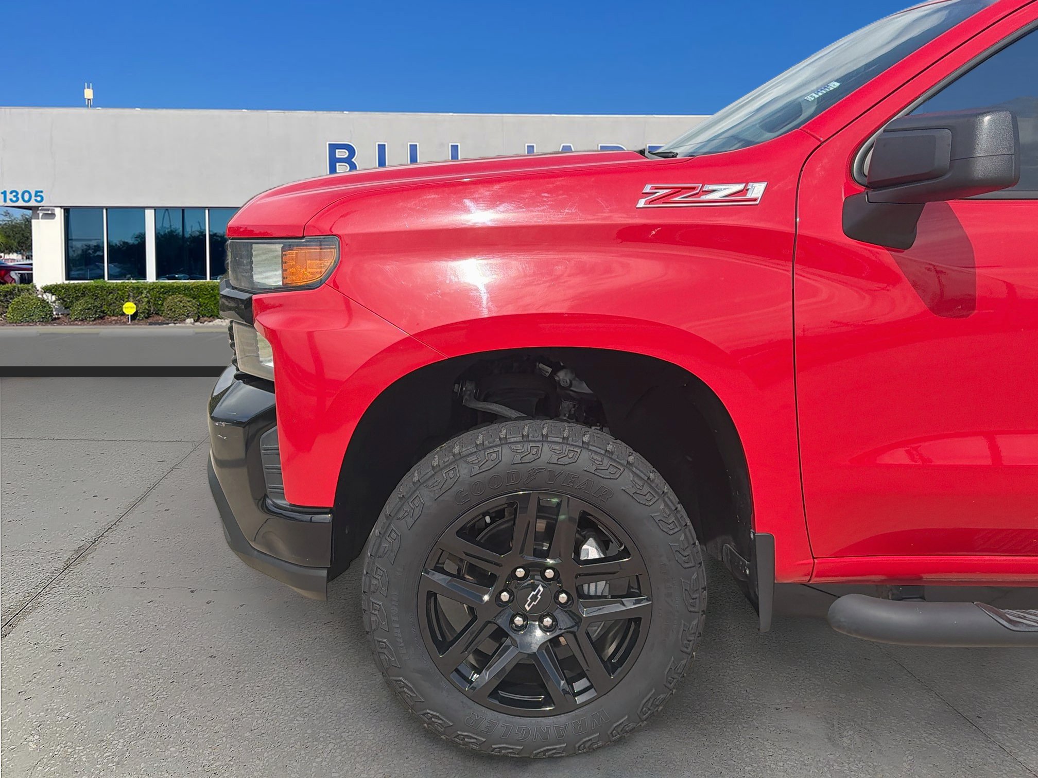 Used 2021 Chevrolet Silverado 1500 Custom Trail Boss AWD/4WD image 3