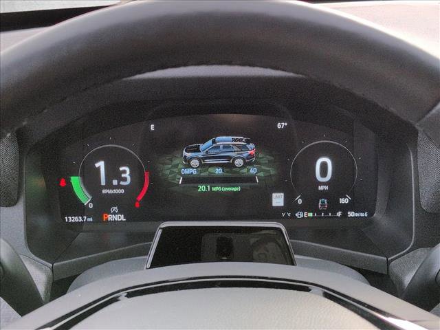 Certified 2025 Ford Explorer Platinum w/ LUX Leather Package image 11