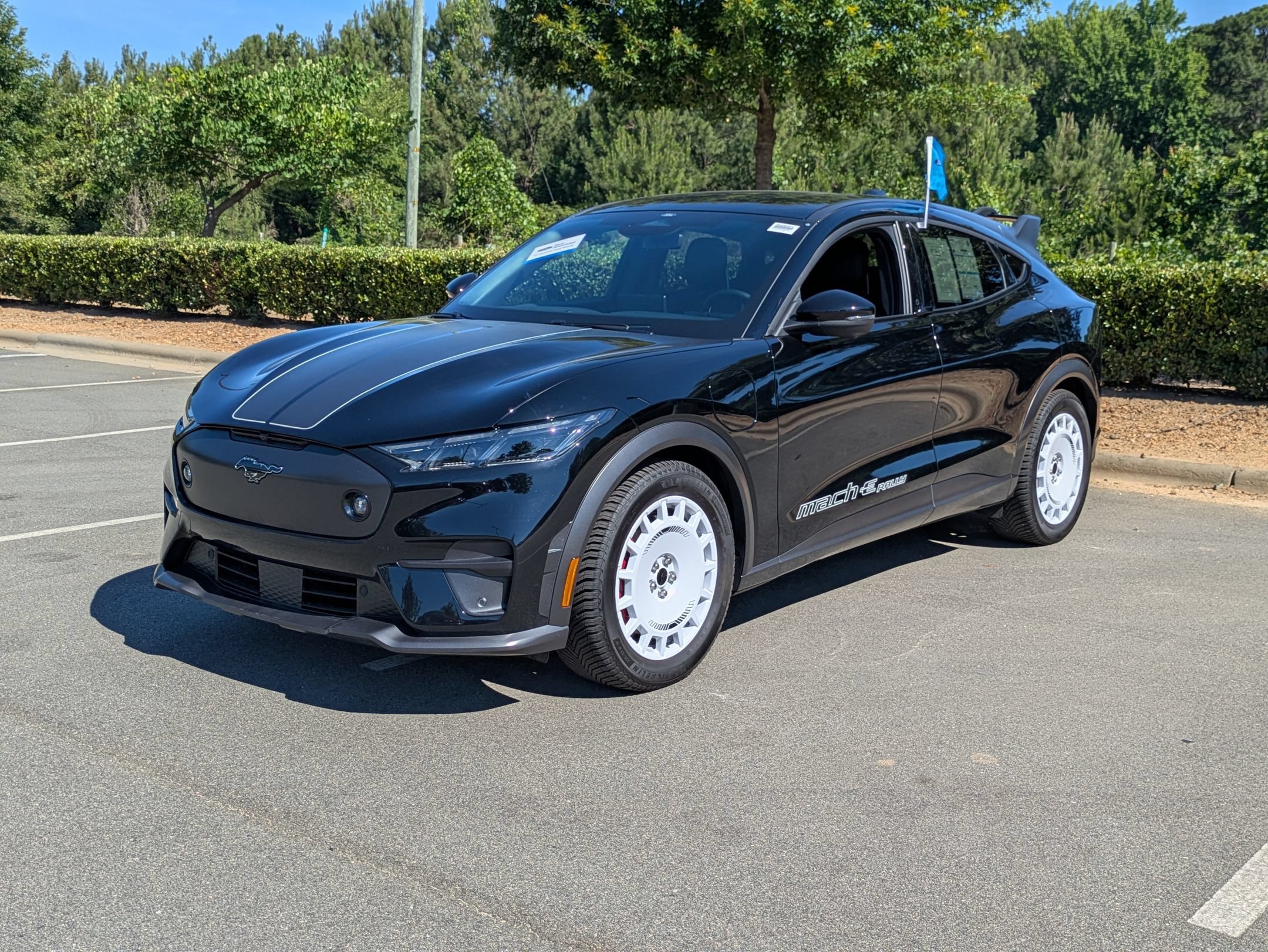 Certified 2025 Ford Mustang Mach-E GT AWD/4WD image 8