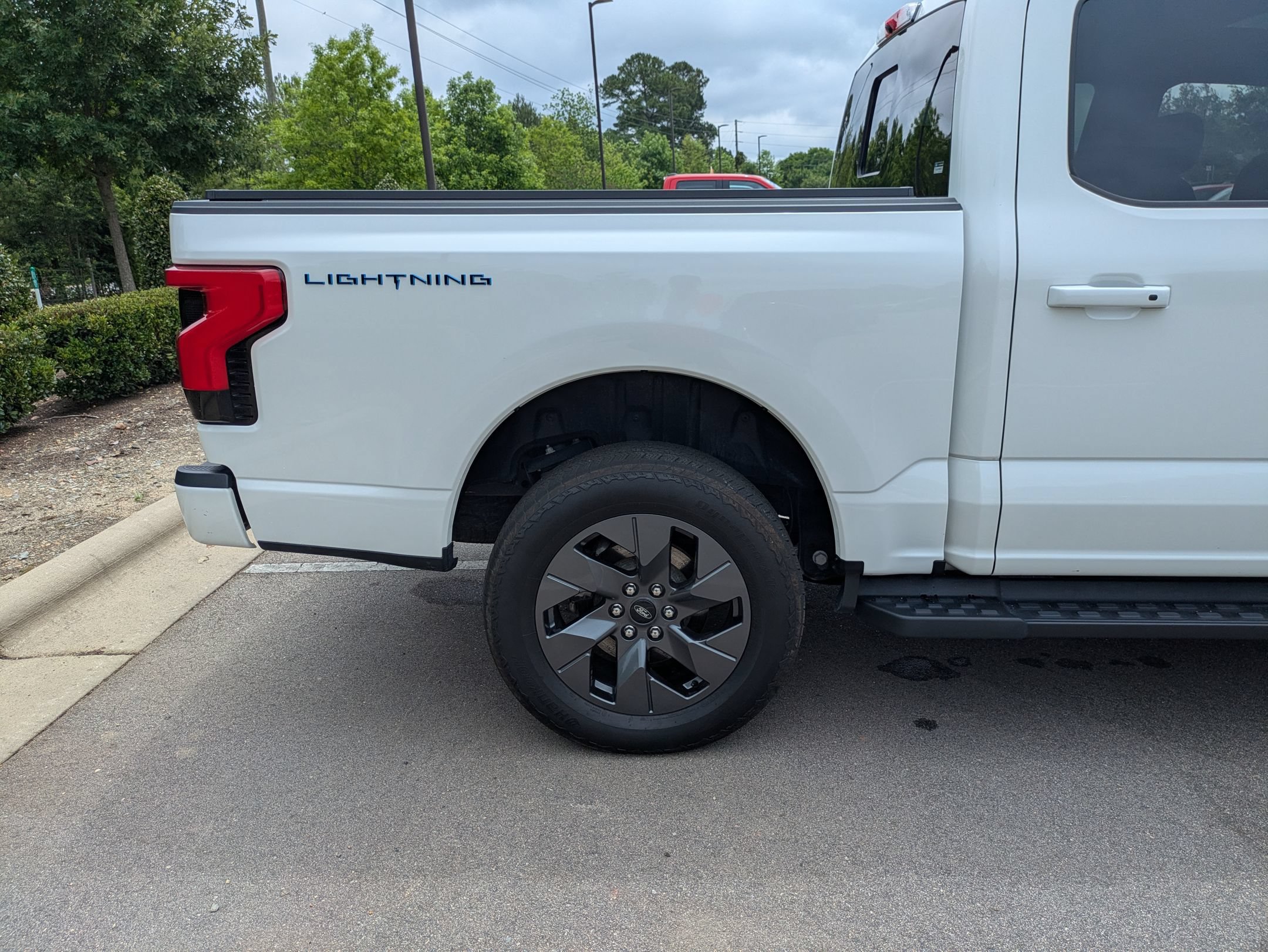 Certified 2025 Ford F150 Lightning Lariat AWD/4WD image 40