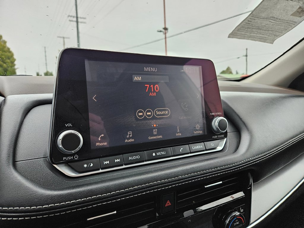 Used 2021 Nissan Rogue SV FWD image 24