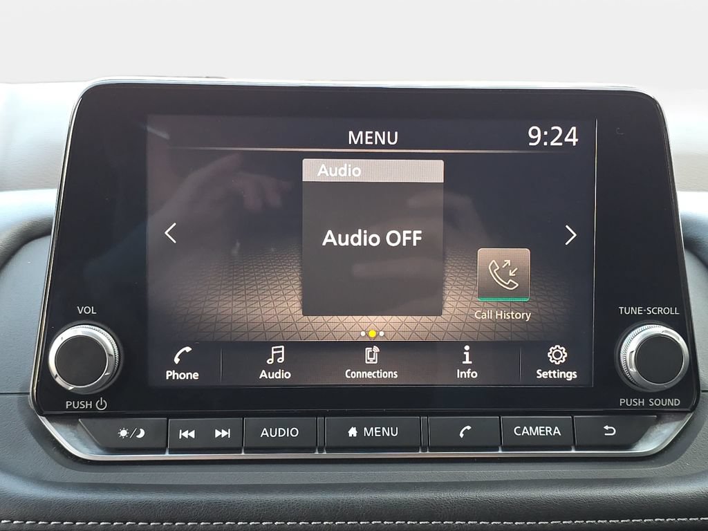 Used 2021 Nissan Rogue S AWD/4WD image 18