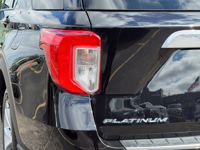 Certified 2023 Ford Explorer Platinum w/ Technology Package AWD/4WD image 31