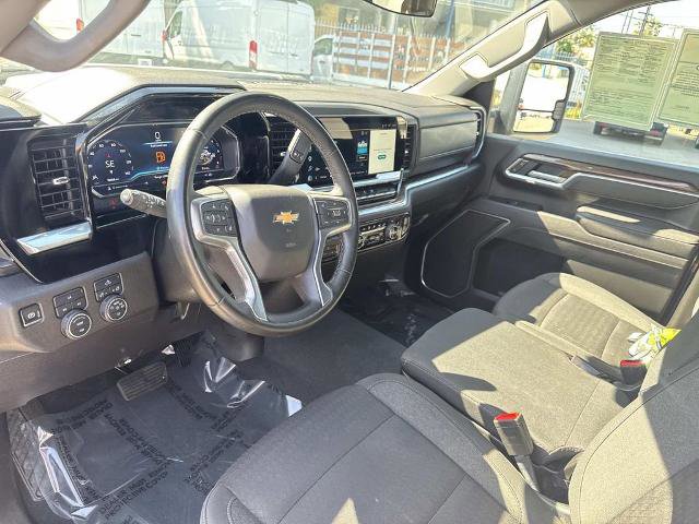 Used 2025 Chevrolet Silverado 2500 LT w/ Convenience Package AWD/4WD image 15