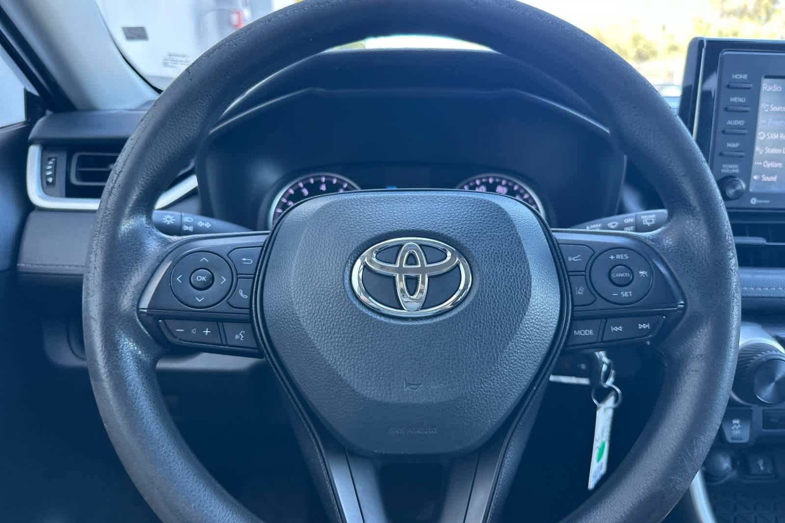 Used 2022 Toyota RAV4 LE AWD/4WD image 23