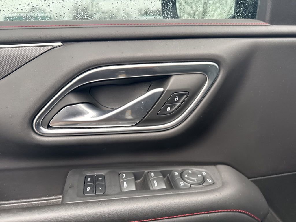 Used 2022 Chevrolet Suburban RST w/ Luxury Package image 13