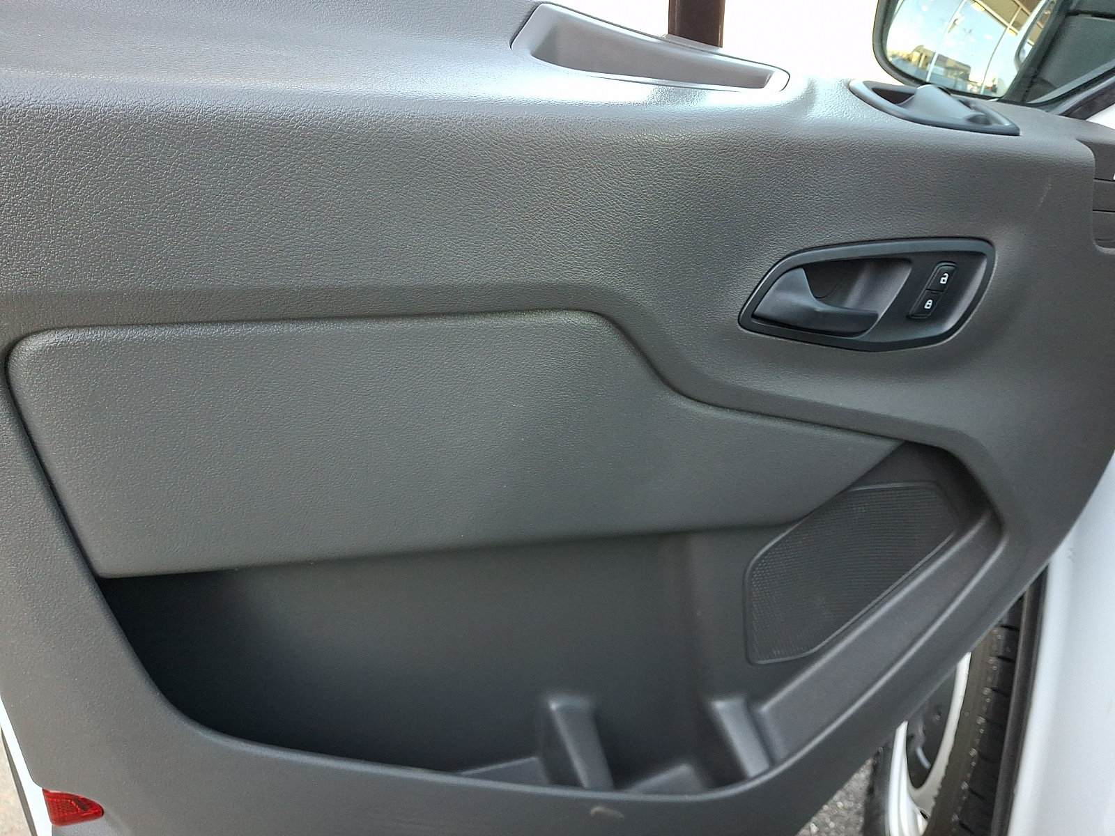Certified 2020 Ford Transit 250 Low Roof RWD image 14