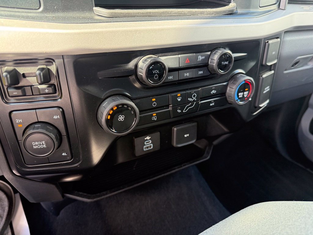 Certified 2025 Ford F250 XLT AWD/4WD image 27