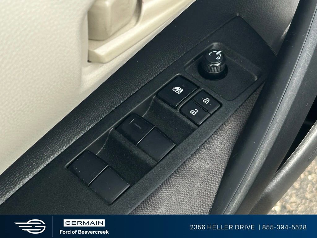 Used 2022 Toyota Corolla LE FWD image 17