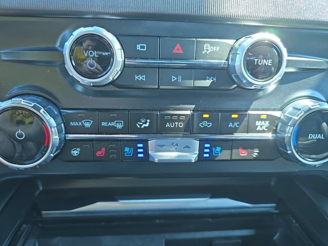 Certified 2026 Ford F450 Platinum w/ FX4 Off-Road Package AWD/4WD image 25