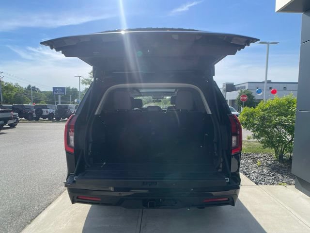 Certified 2025 Ford Expedition Active AWD/4WD image 45