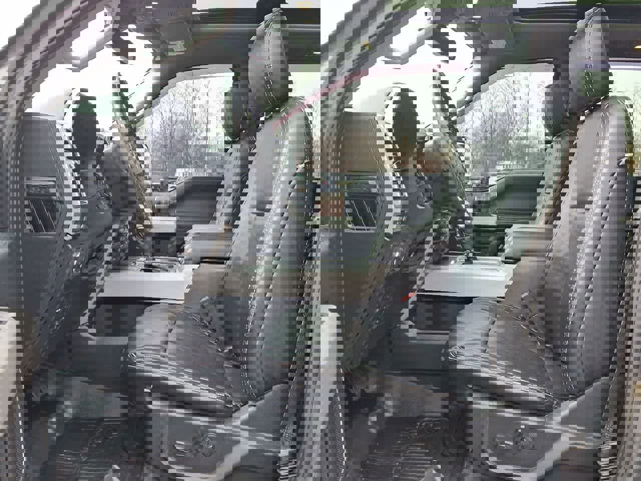 Certified 2019 Ford F150 Lariat w/ Equipment Group 502A Luxury image 17