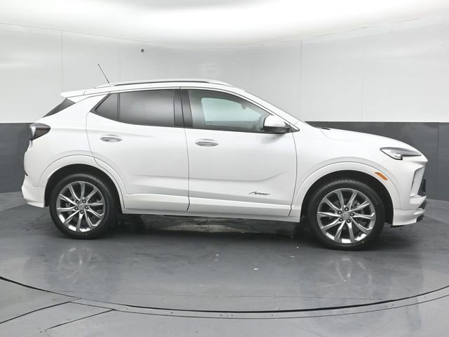 Used 2024 Buick Encore GX Avenir w/ Avenir Convenience Package AWD/4WD image 8