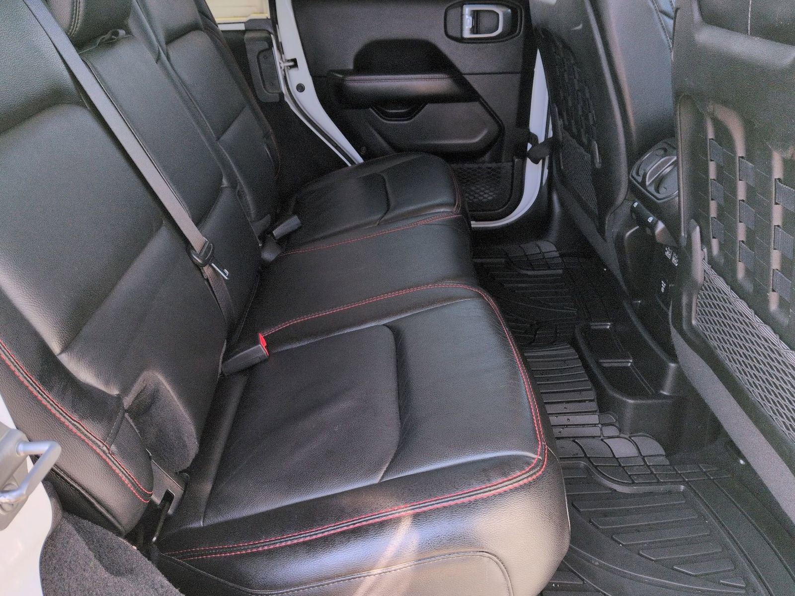 Used 2021 Jeep Wrangler Unlimited Rubicon w/ Uconnect 4C Nav & Sound Group image 25