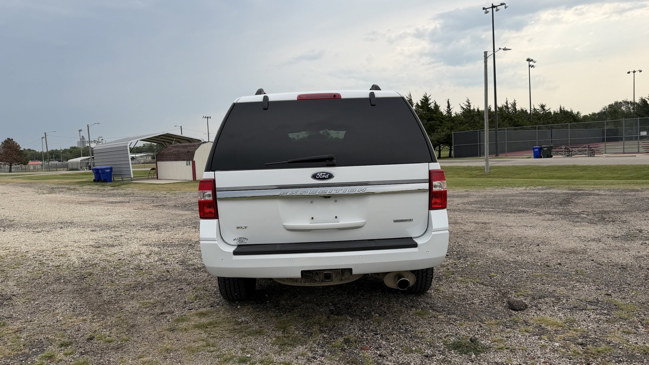 Certified 2017 Ford Expedition XLT AWD/4WD image 4