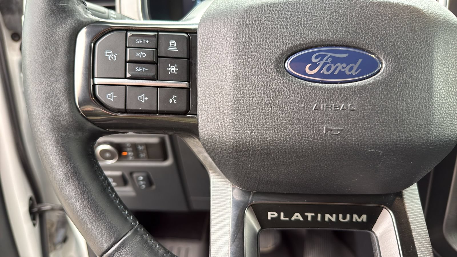 Certified 2024 Ford F150 Platinum AWD/4WD image 16