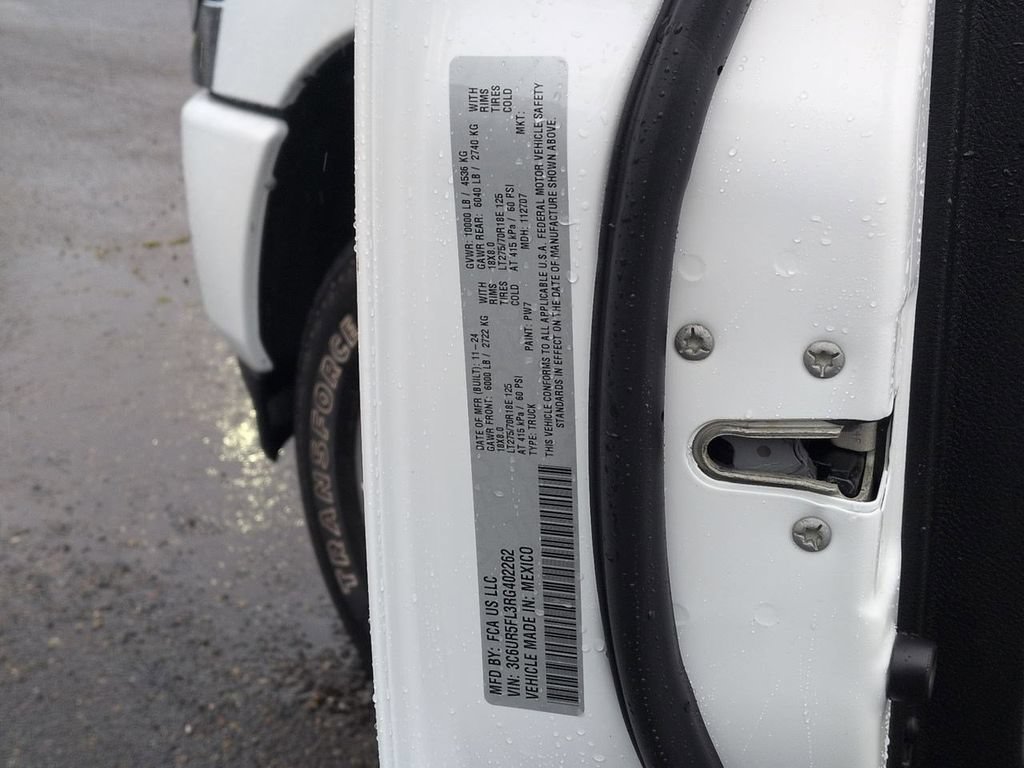 Used 2024 RAM 2500 Laramie w/ Safety Group AWD/4WD image 32