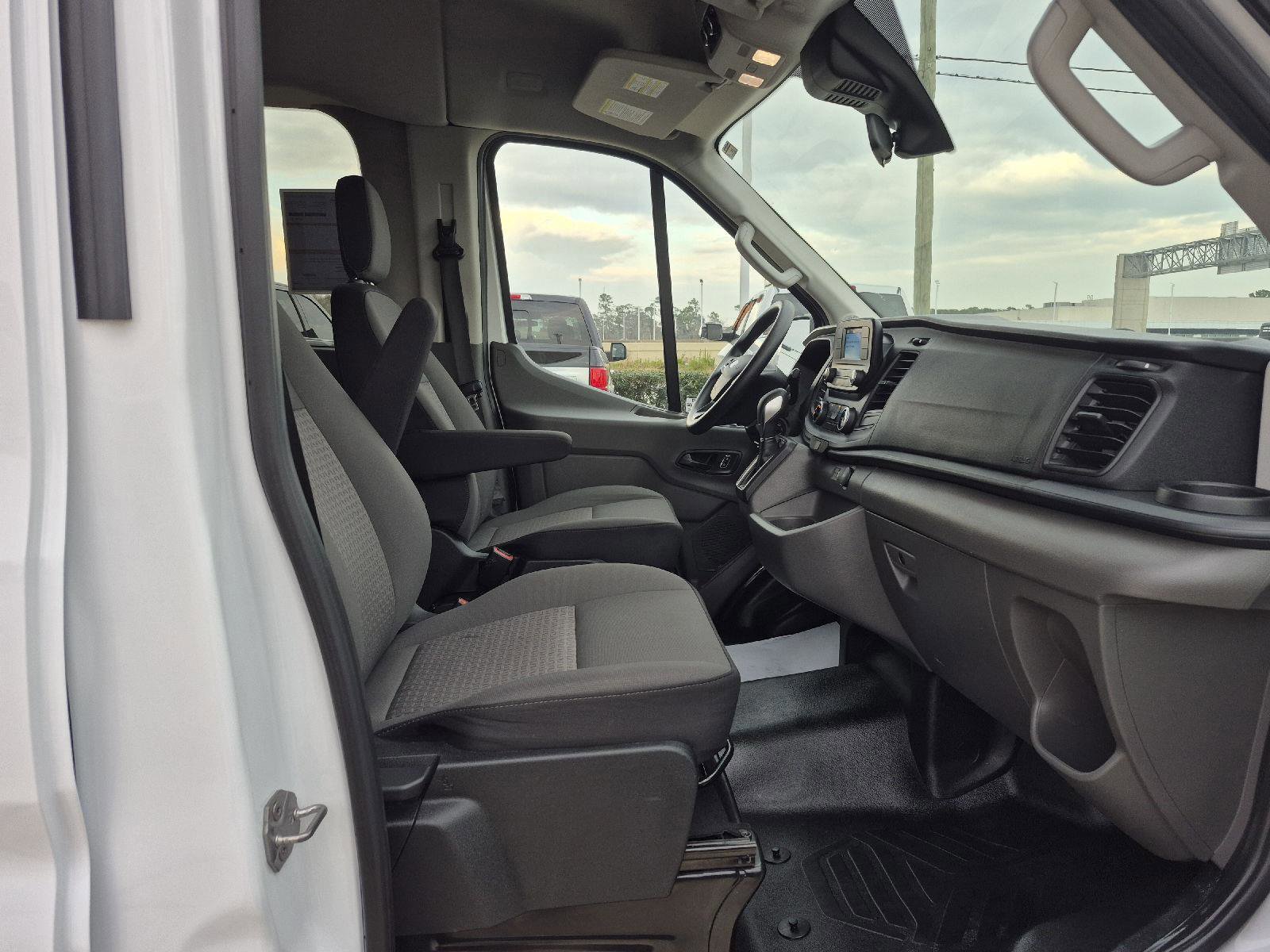 Certified 2024 Ford Transit 350 XL image 19