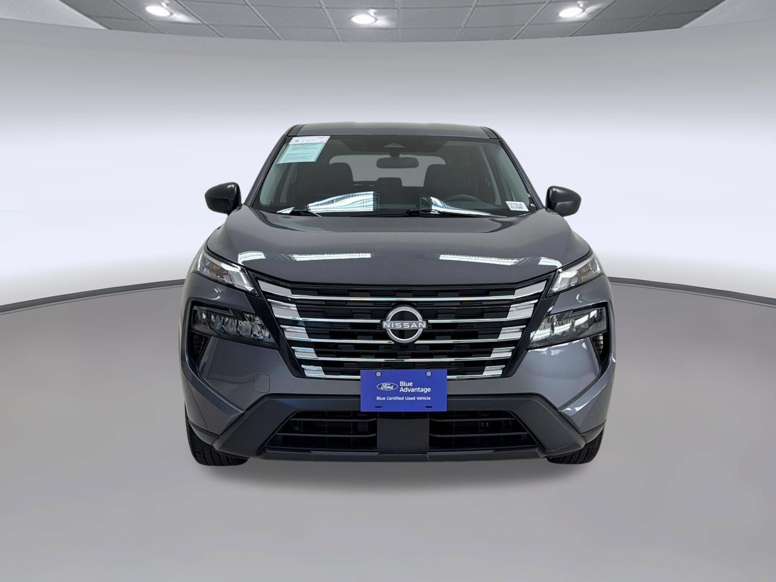 Used 2025 Nissan Rogue S AWD/4WD image 6